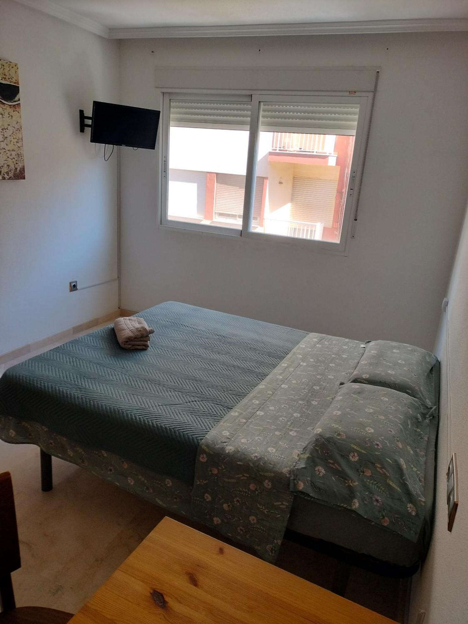 Holiday Centre Deluxe Apartment อาลิกันเต ภายนอก รูปภาพ